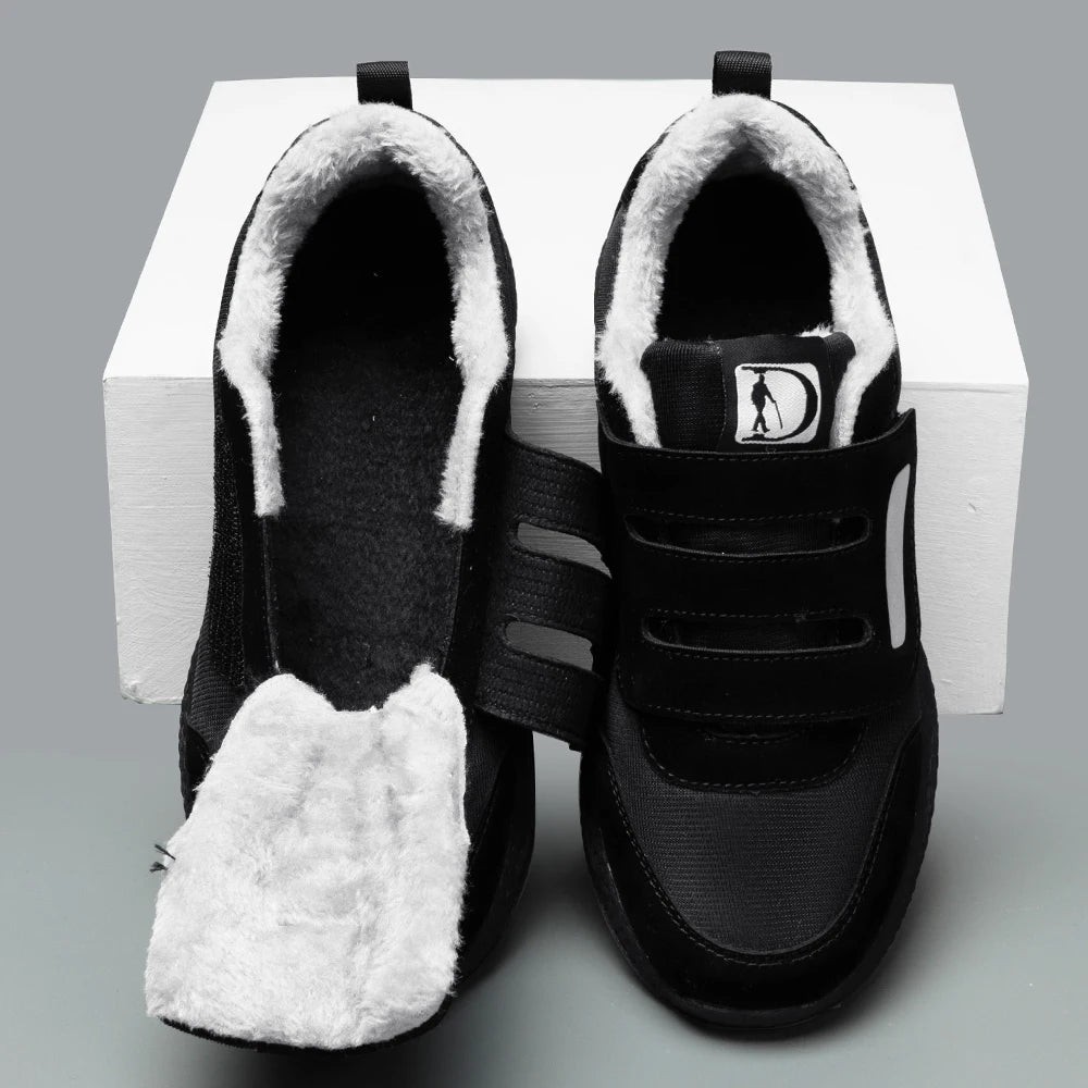 Ortopediske damesko med bred tupp og støtte for hallux valgus