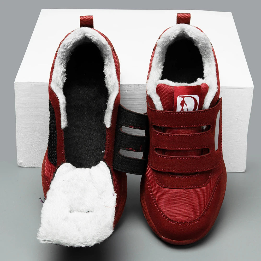 Ortopediske damesko med bred tupp og støtte for hallux valgus