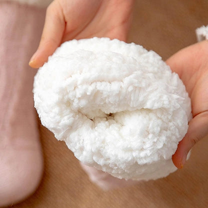 Tykke og varme termiske sokker for vinteren