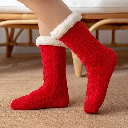 Tykke og varme termiske sokker for vinteren