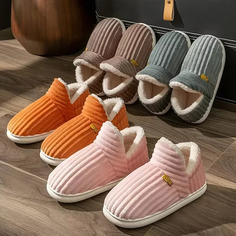 Lukkede vintertøfler med pels og tykk såle