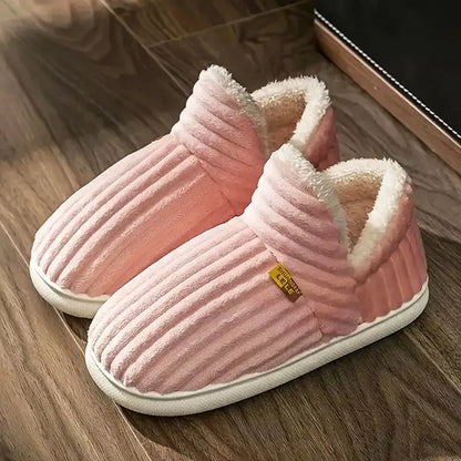 Lukkede vintertøfler med pels og tykk såle