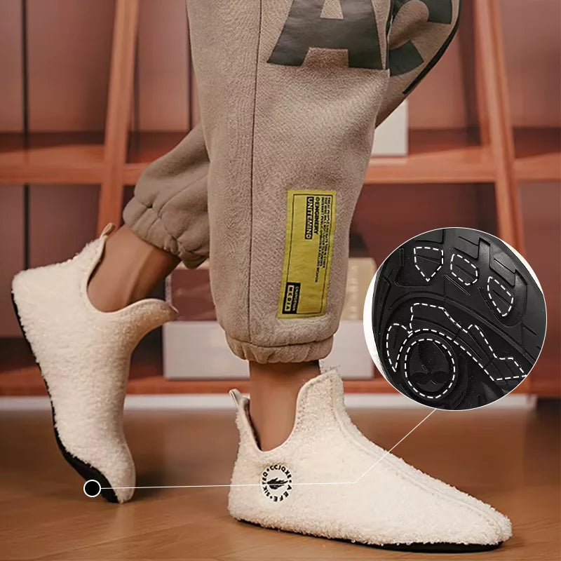 Vinter tøfler i plysj med lukket tå og sklisåle